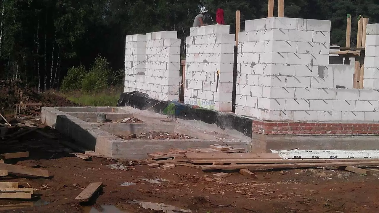 строительство дома из газобетона по проекту I-304-1K